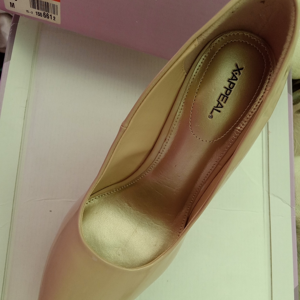 XAPPEAL Kaylin Beige size 7.5